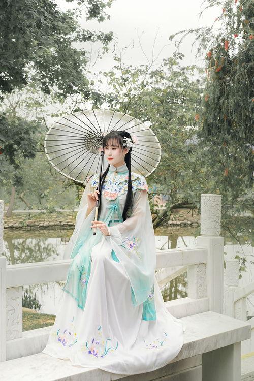 吃瓜兔兔汉服开箱,吃瓜兔兔汉服开箱大揭秘