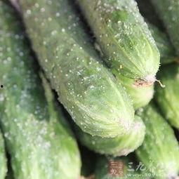 空腹吃瓜胀气,揭秘消化不适的真相